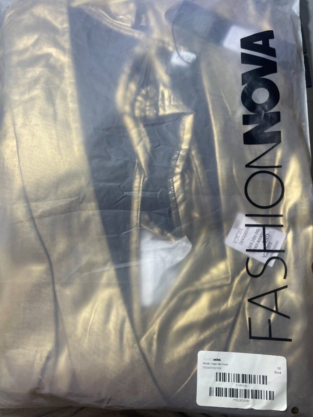 Fashion Nova Metallic Vision Mini Dress Size 1X - Gold - Picture 4 of 4